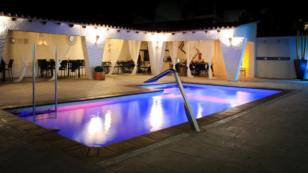 Hotel Salome Calafell Exterior foto